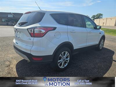 2017 Ford Escape SE AWD w/Panoramic Sunroof   - Photo 6 - Saint Cloud, MN 56301