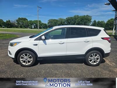 2017 Ford Escape SE AWD w/Panoramic Sunroof   - Photo 2 - Saint Cloud, MN 56301