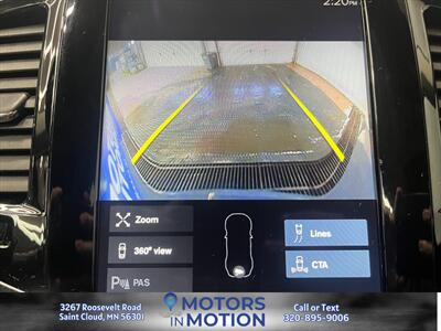 2017 Volvo XC90 T6 Momentum AWD w/Sunroof   - Photo 11 - Saint Cloud, MN 56301