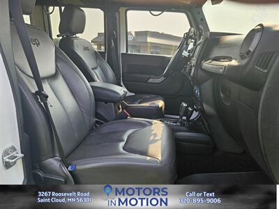 2015 Jeep Wrangler Unlimited Willys Wheeler Edition   - Photo 15 - Saint Cloud, MN 56301