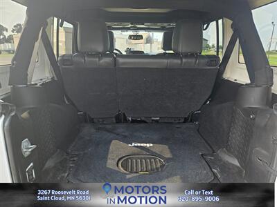 2015 Jeep Wrangler Unlimited Willys Wheeler Edition   - Photo 18 - Saint Cloud, MN 56301