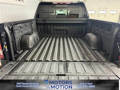 2019 GMC Sierra 1500 AT4 4x4   - Photo 18 - Saint Cloud, MN 56301