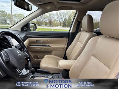 2016 Mitsubishi Outlander GT AWD   - Photo 11 - Saint Cloud, MN 56301