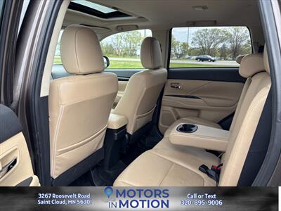 2016 Mitsubishi Outlander GT AWD   - Photo 13 - Saint Cloud, MN 56301