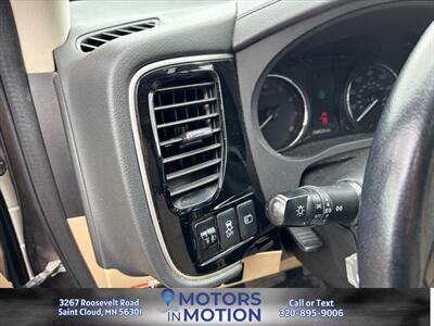 2016 Mitsubishi Outlander GT AWD   - Photo 12 - Saint Cloud, MN 56301