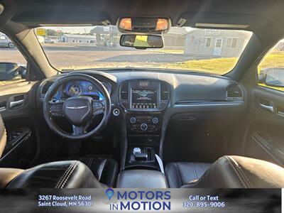 2019 Chrysler 300 S AWD   - Photo 12 - Saint Cloud, MN 56301