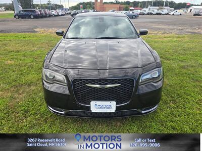 2019 Chrysler 300 S AWD   - Photo 3 - Saint Cloud, MN 56301