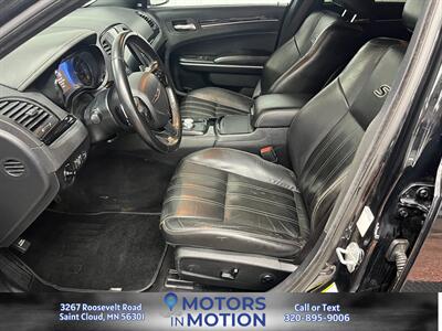 2019 Chrysler 300 S AWD   - Photo 14 - Saint Cloud, MN 56301