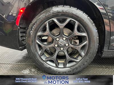 2019 Chrysler 300 S AWD   - Photo 20 - Saint Cloud, MN 56301