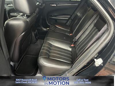 2019 Chrysler 300 S AWD   - Photo 15 - Saint Cloud, MN 56301