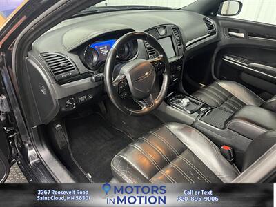 2019 Chrysler 300 S AWD   - Photo 9 - Saint Cloud, MN 56301