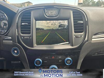 2019 Chrysler 300 S AWD   - Photo 12 - Saint Cloud, MN 56301