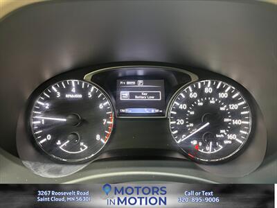 2016 Nissan Pathfinder SL AWD - Photo 11 - Saint Cloud, MN 56301