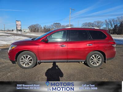 2015 Nissan Pathfinder S AWD   - Photo 2 - Saint Cloud, MN 56301