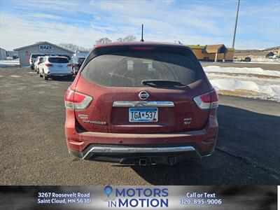 2015 Nissan Pathfinder S AWD   - Photo 7 - Saint Cloud, MN 56301