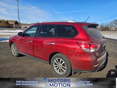 2015 Nissan Pathfinder S AWD   - Photo 8 - Saint Cloud, MN 56301