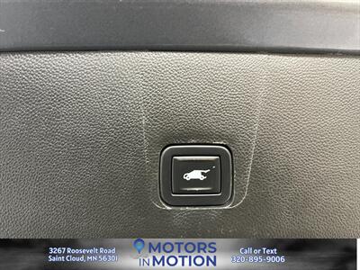 2020 Chevrolet Traverse Premier AWD   - Photo 21 - Saint Cloud, MN 56301