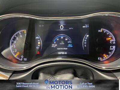 2015 Jeep Grand Cherokee Limited AWD - Photo 11 - Saint Cloud, MN 56301
