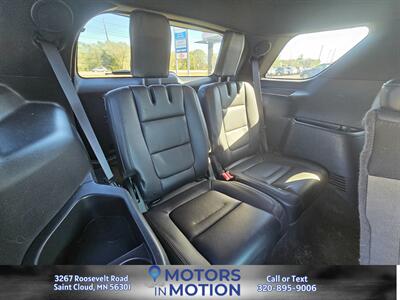 2015 Ford Explorer Limited 4WD w/Sunroof   - Photo 16 - Saint Cloud, MN 56301