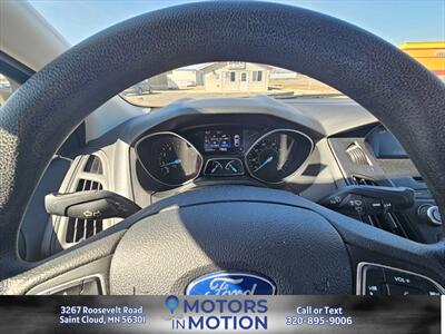 2015 Ford Focus SE   - Photo 13 - Saint Cloud, MN 56301