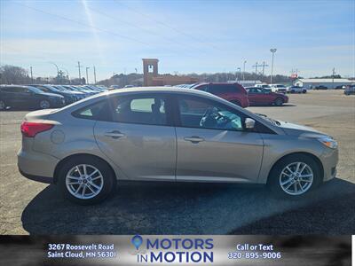 2015 Ford Focus SE   - Photo 6 - Saint Cloud, MN 56301