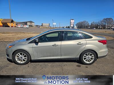 2015 Ford Focus SE   - Photo 2 - Saint Cloud, MN 56301