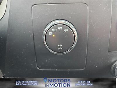 2012 GMC Sierra 1500 SLE 4x4   - Photo 13 - Saint Cloud, MN 56301