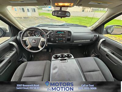 2012 GMC Sierra 1500 SLE 4x4   - Photo 11 - Saint Cloud, MN 56301