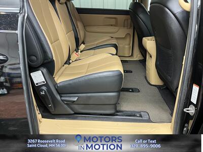 2018 Kia Sedona LX - Photo 18 - Saint Cloud, MN 56301