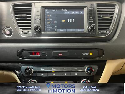 2018 Kia Sedona LX - Photo 12 - Saint Cloud, MN 56301