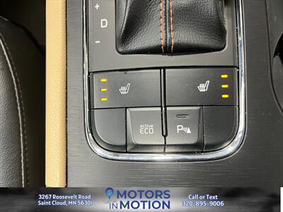 2018 Kia Sedona LX - Photo 13 - Saint Cloud, MN 56301