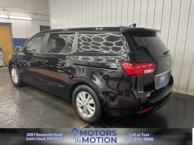 2018 Kia Sedona LX - Photo 3 - Saint Cloud, MN 56301