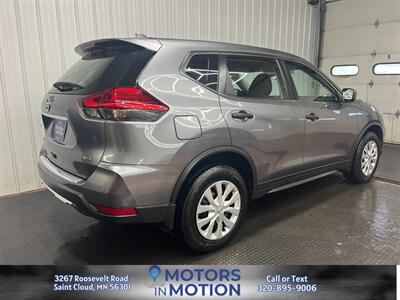 2017 Nissan Rogue S AWD   - Photo 5 - Saint Cloud, MN 56301