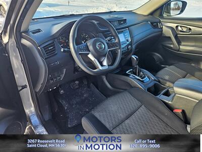 2017 Nissan Rogue S AWD - Photo 9 - Saint Cloud, MN 56301
