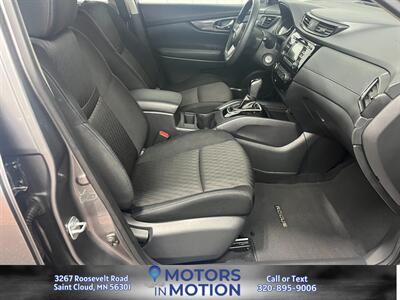 2017 Nissan Rogue S AWD   - Photo 12 - Saint Cloud, MN 56301