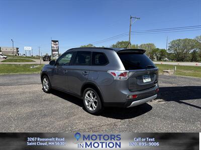 2015 Mitsubishi Outlander SE AWD   - Photo 3 - Saint Cloud, MN 56301