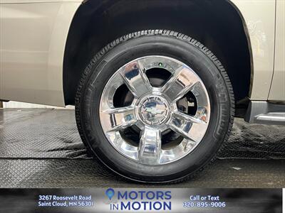2015 Chevrolet Suburban LTZ 4WD - Photo 9 - Saint Cloud, MN 56301