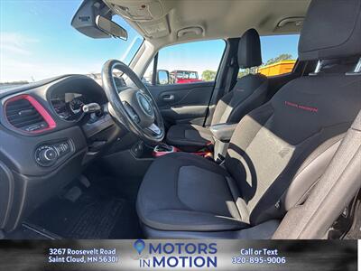 2020 Jeep Renegade Trailhawk 4WD - Photo 10 - Saint Cloud, MN 56301