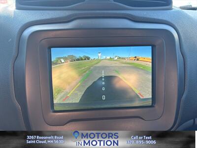 2020 Jeep Renegade Trailhawk 4WD - Photo 12 - Saint Cloud, MN 56301