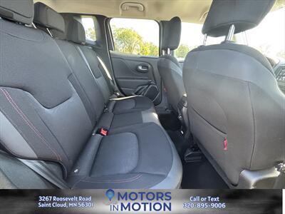2020 Jeep Renegade Trailhawk 4WD - Photo 17 - Saint Cloud, MN 56301