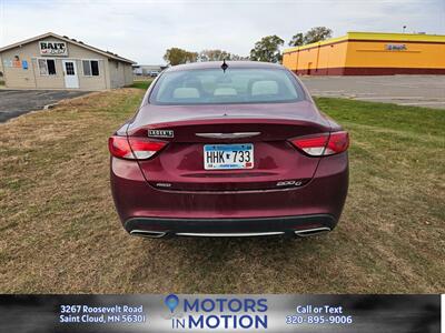 2015 Chrysler 200 C AWD - Photo 4 - Saint Cloud, MN 56301