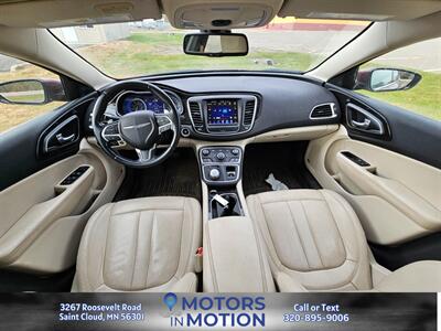 2015 Chrysler 200 C AWD - Photo 10 - Saint Cloud, MN 56301