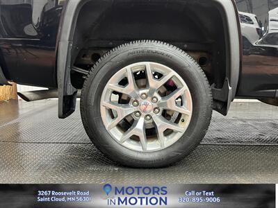 2018 GMC Sierra 1500 SLT 4x4   - Photo 19 - Saint Cloud, MN 56301