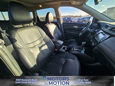2017 Nissan Rogue SL AWD w/Sunroof   - Photo 19 - Saint Cloud, MN 56301