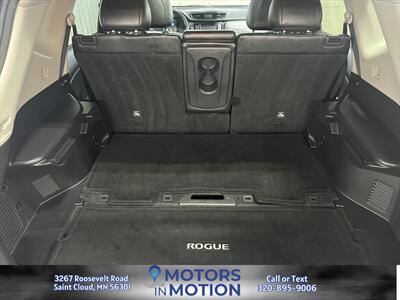 2017 Nissan Rogue SL AWD w/Sunroof   - Photo 17 - Saint Cloud, MN 56301