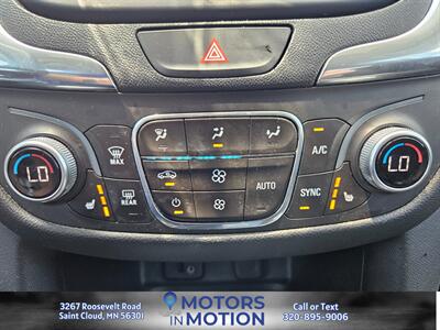 2018 Chevrolet Equinox LT AWD   - Photo 14 - Saint Cloud, MN 56301