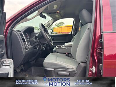2017 RAM 1500 Tradesman 4x4 Crew Cab - Photo 9 - Saint Cloud, MN 56301