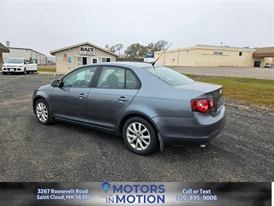 2010 Volkswagen Jetta SE   - Photo 8 - Saint Cloud, MN 56301