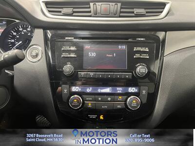 2016 Nissan Rogue SV AWD - Photo 14 - Saint Cloud, MN 56301