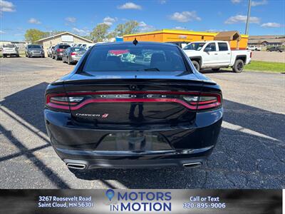 2019 Dodge Charger SXT AWD   - Photo 4 - Saint Cloud, MN 56301